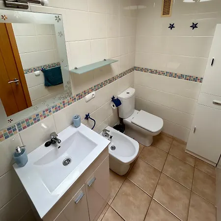 One Bed In With Sea Views K120 Апартаменты